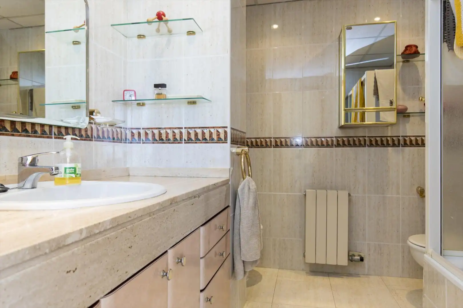 Bathroom of Detached homes for sale in Zaragoza  with Terrace, Storage room and Swimming Pool