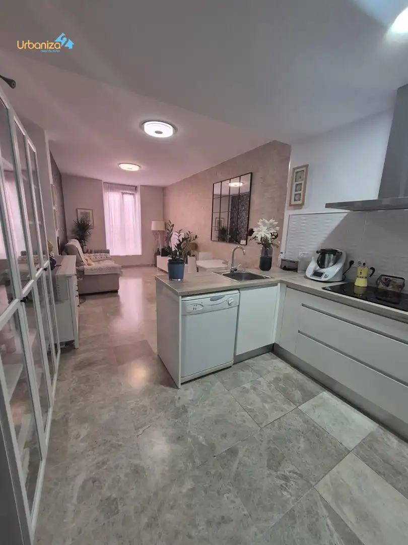 Kitchen of Duplexes for sale in Badajoz Capital  with Storage room