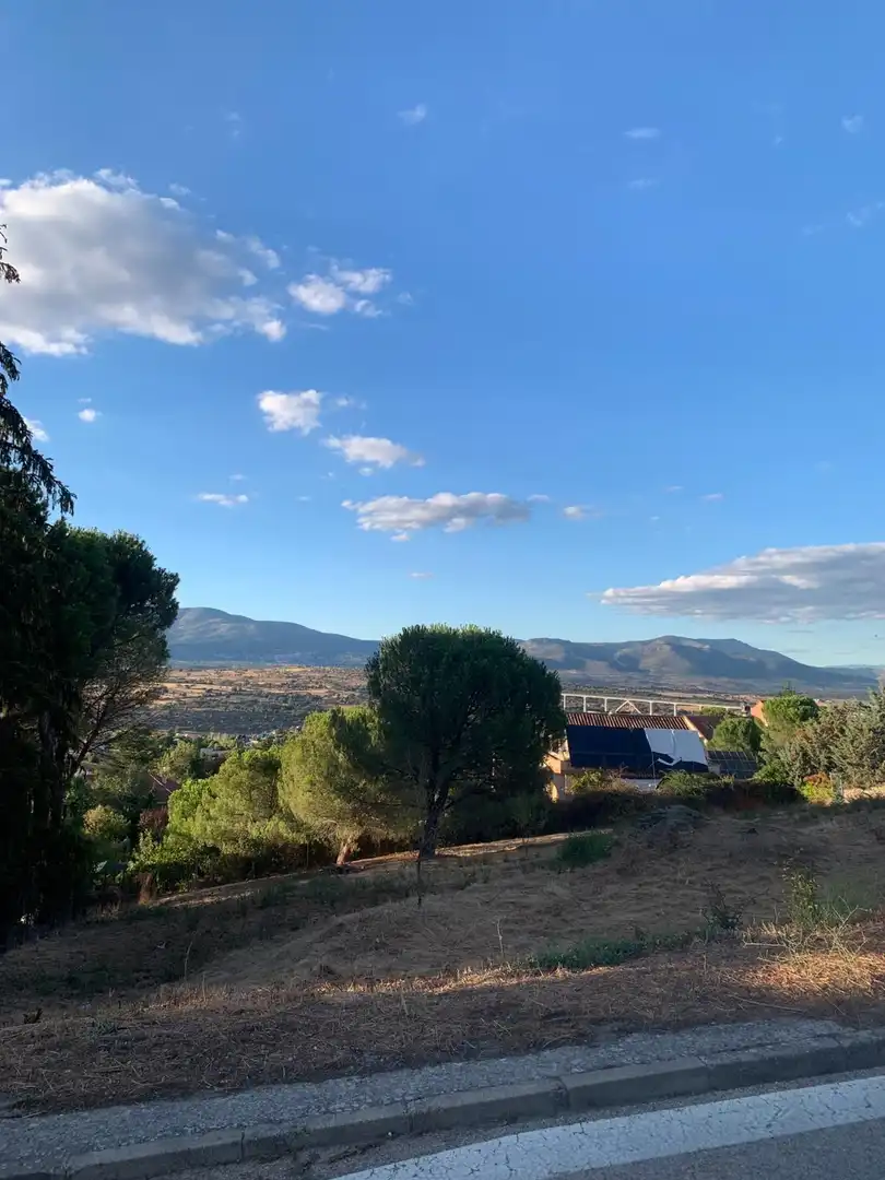 Residential land for sale in Soto del Real, imagen 2