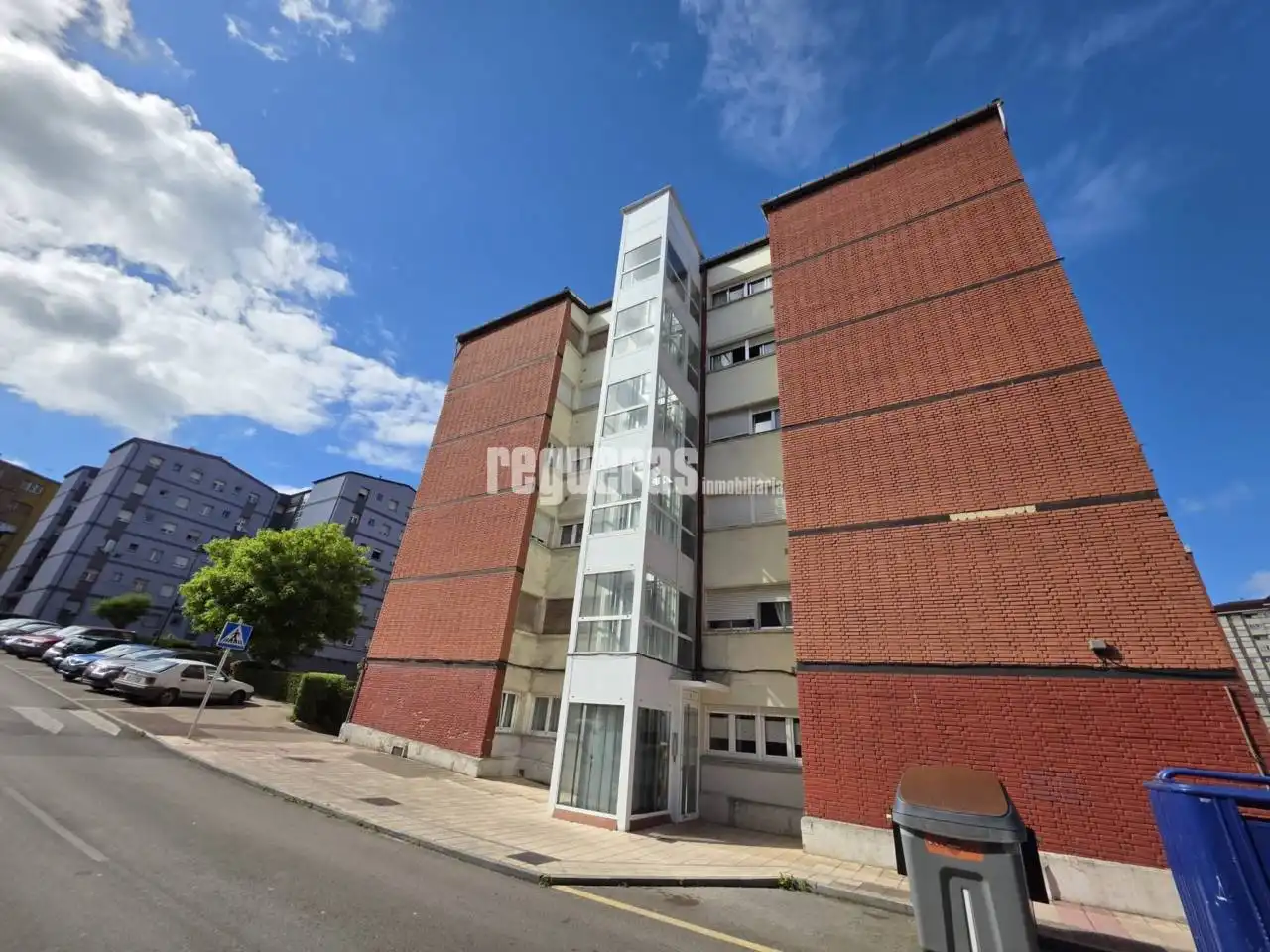 Exterior view of Flat for sale in Avilés  with Heating, Parquet flooring and Furnished