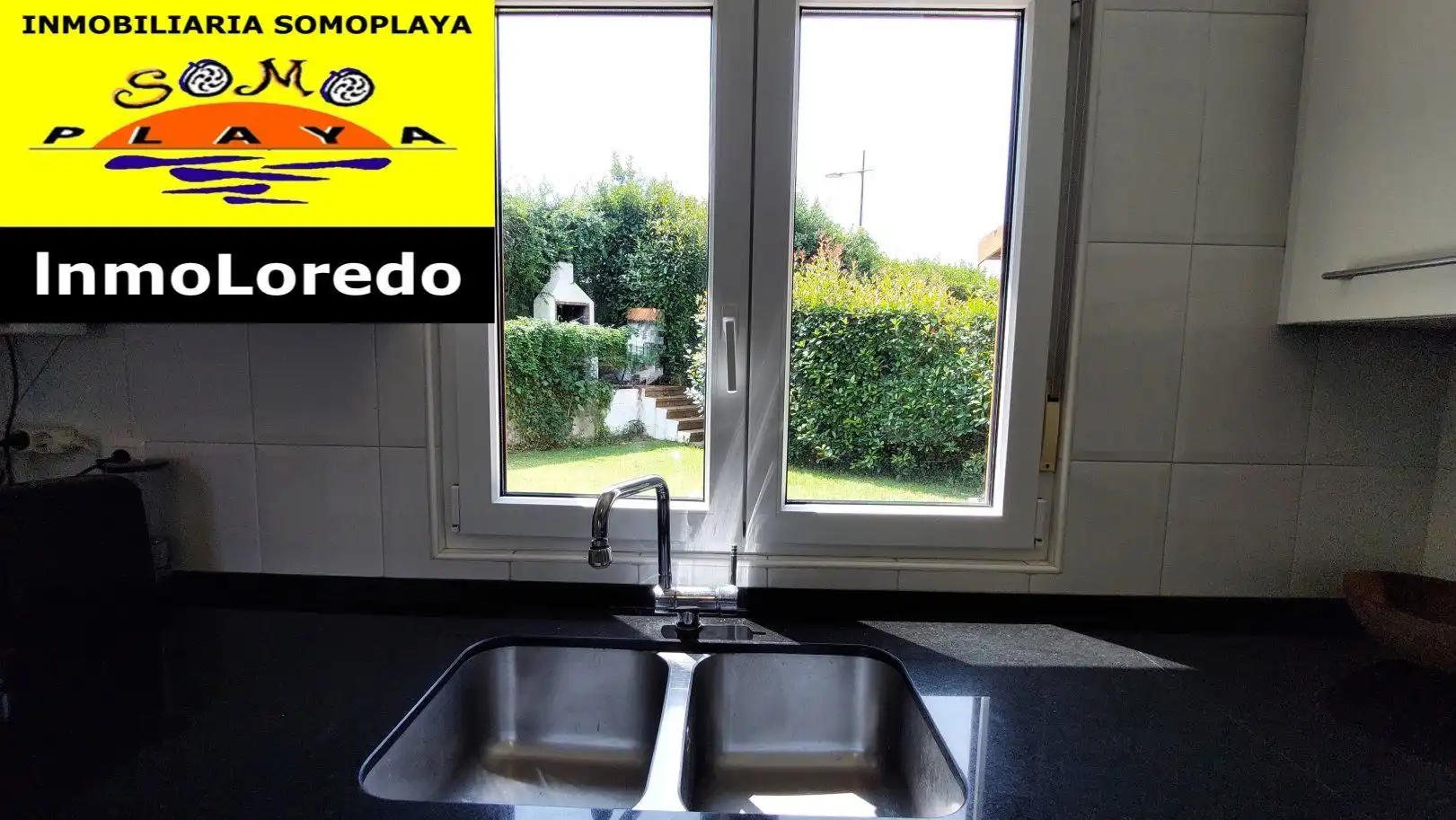 Cuina de Casa o xalet en venda en Ribamontán al Mar amb Calefacció, Jardí privat i Terrassa