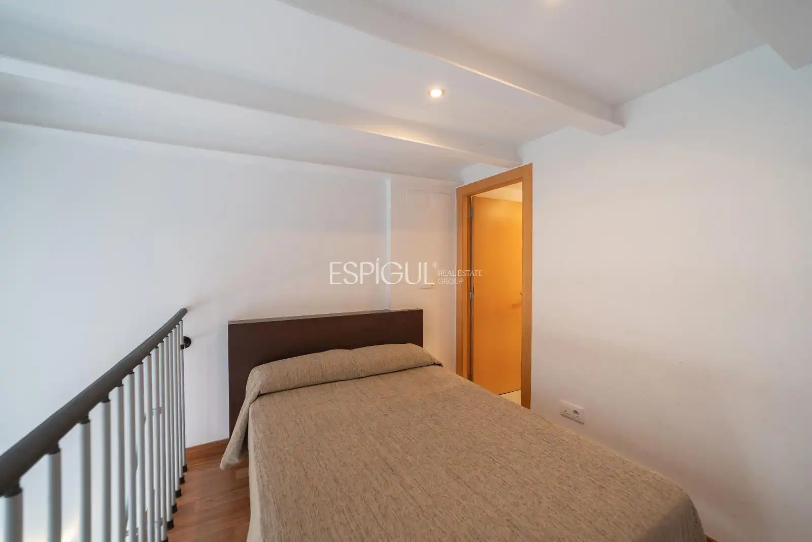 Dormitori de Edifici en venda en Girona
