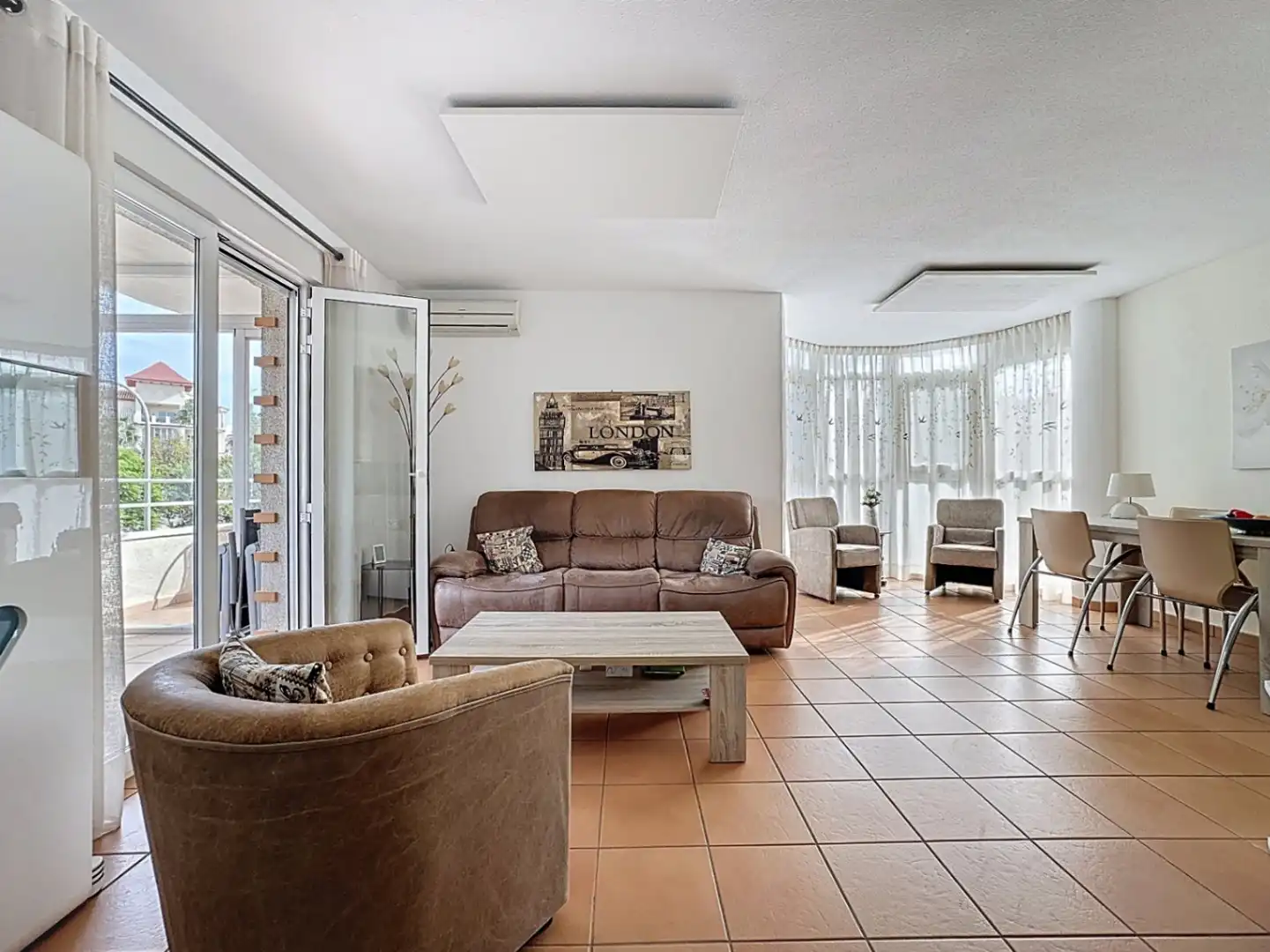 Living room of Flat for sale in L'Alfàs del Pi  with Air Conditioner, Heating and Private garden