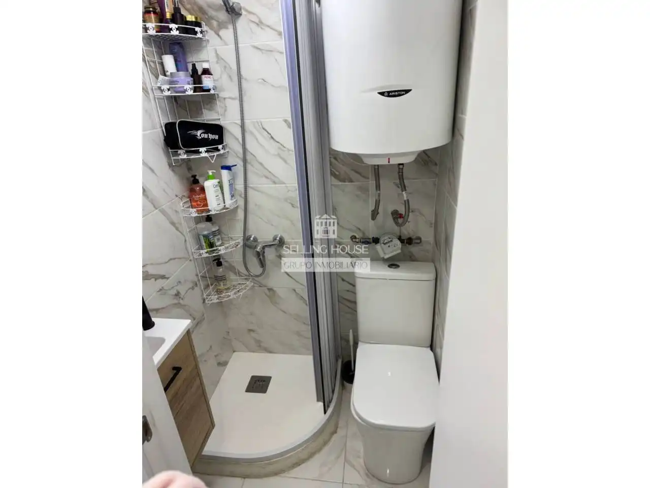 Baño de Piso en venta en Xirivella con Aire acondicionado y Amueblado