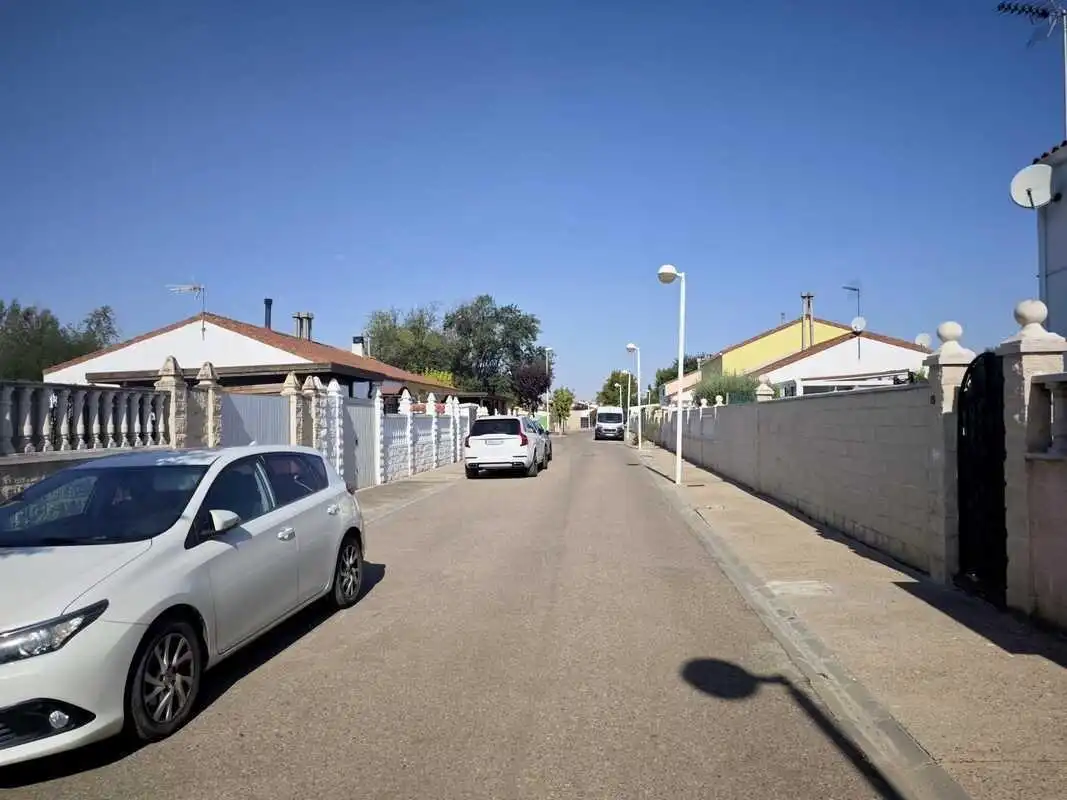 Chalet con piscina en venta en Calle MARTIN I, imagen 17