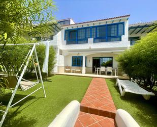 Jardí de Casa o xalet de lloguer en San Bartolomé de Tirajana amb Aire condicionat, Terrassa i Piscina