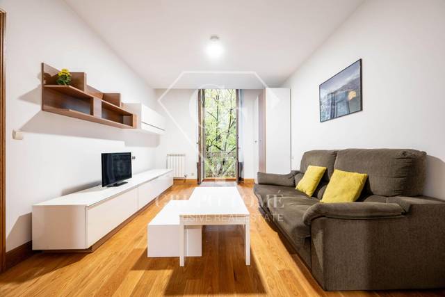 Piso en Venta en Plaza Buen Pastor en Área Romántica