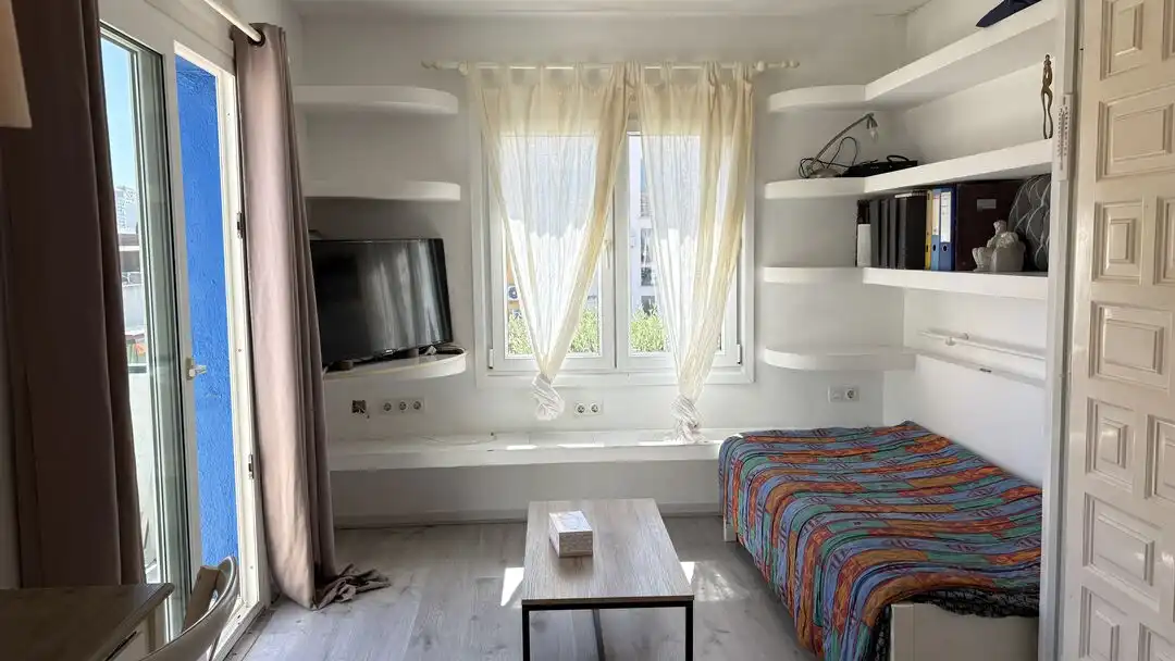 Living room of Houses for sale in Empuriabrava  with Air Conditioner and Heating