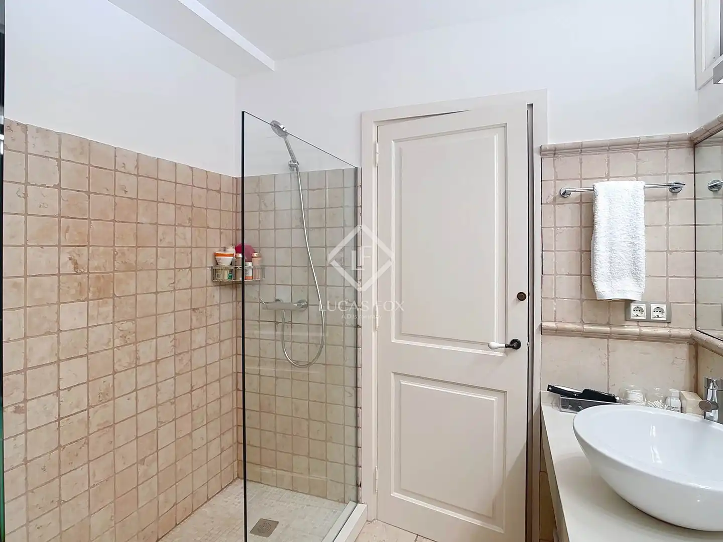 Badezimmer von Haus oder Chalet zum Verkauf in Ciutadella de Menorca mit Klimaanlage, Heizung und Privatgarten