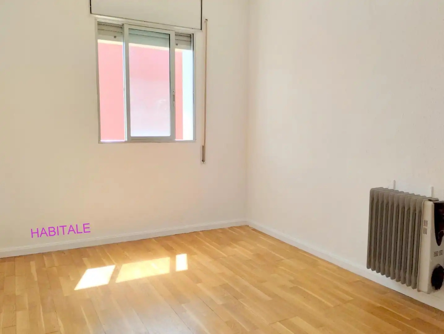 Bedroom of Flat for sale in Zaragoza  with Storage room