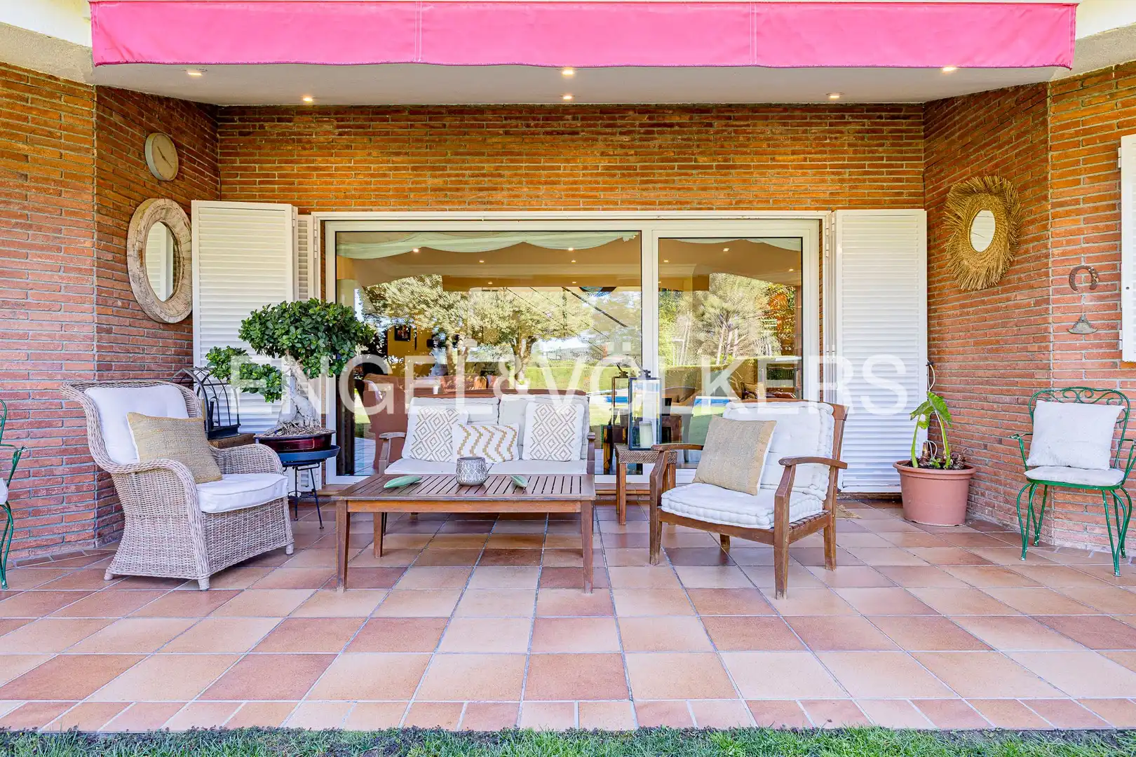 Terrassa de Casa o xalet en venda en Begues amb Calefacció, Jardí privat i Parquet