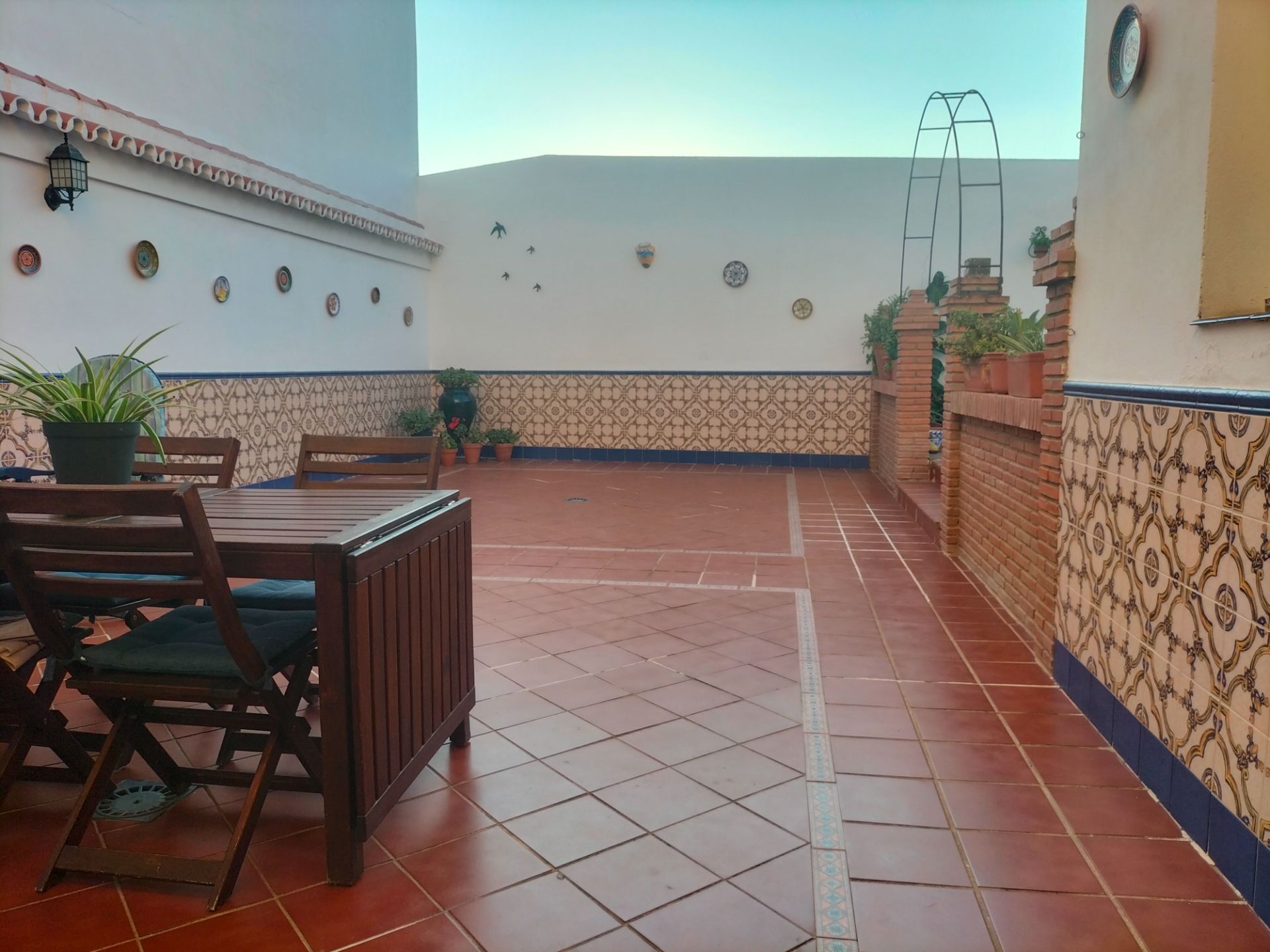 Terrassa de Casa adosada en venda en Albaida del Aljarafe amb Aire condicionat