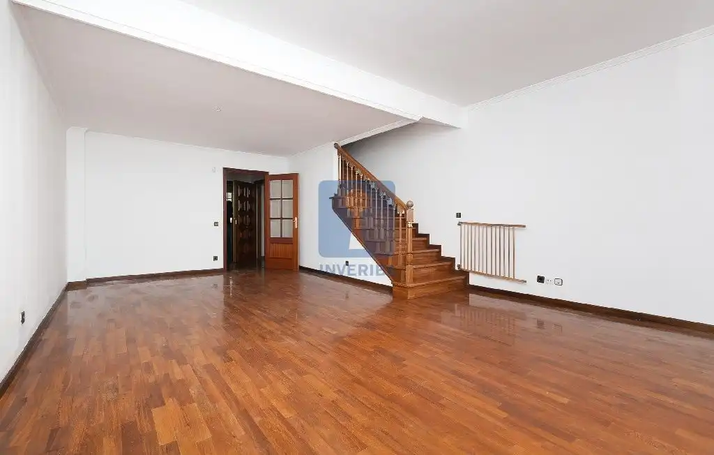 Detached homes for sale in Sant Vicenç Dels Horts  with Terrace, Storage room and Alarm