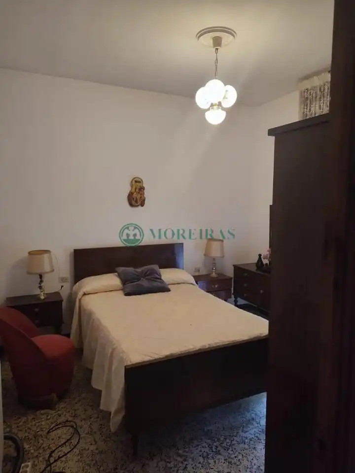 Bedroom of Houses for sale in Ourense Capital   with Heating, Private garden and Furnished