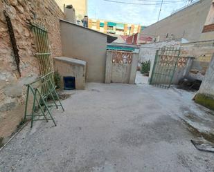 Vista exterior de Casa o xalet en venda en San Vicente del Raspeig / Sant Vicent del Raspeig amb Jardí privat