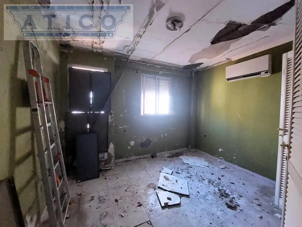 Habitación de Casa adosada en venta en Sevilla