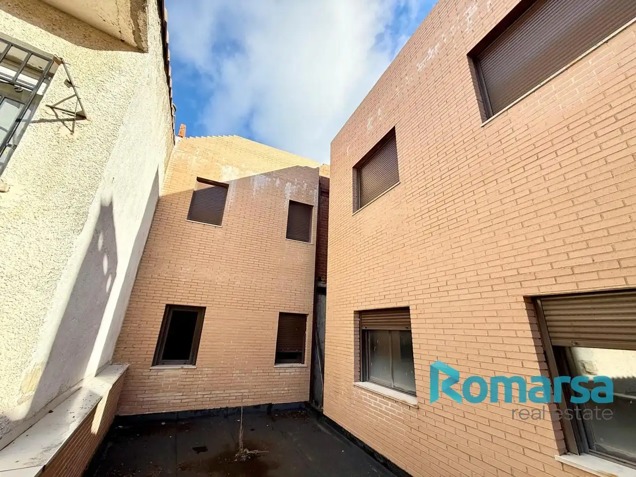 Edifici en venda a Esperanza, Burgohondo