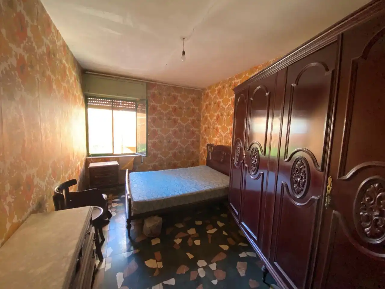Dormitori de Casa o xalet en venda en León Capital  amb Traster