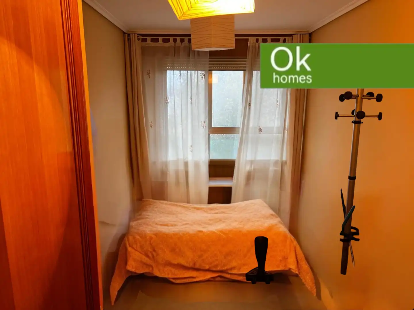 Habitación de Apartamento en venta en Sada (A Coruña) con Calefacción, Parquet y Trastero