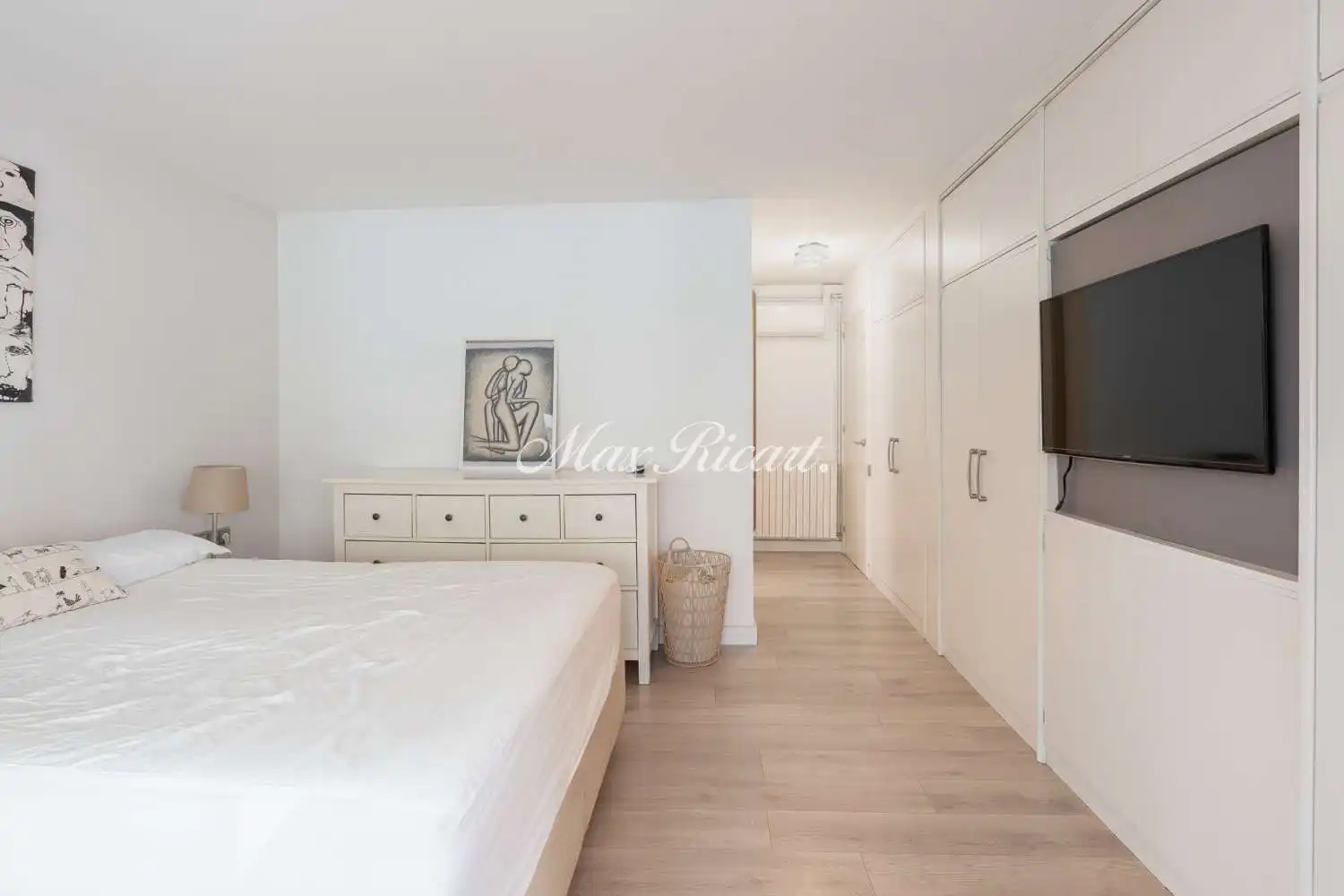 Schlafzimmer von Wohnung zum Verkauf in Barcelona mit Klimaanlage, Heizung und Terrasse