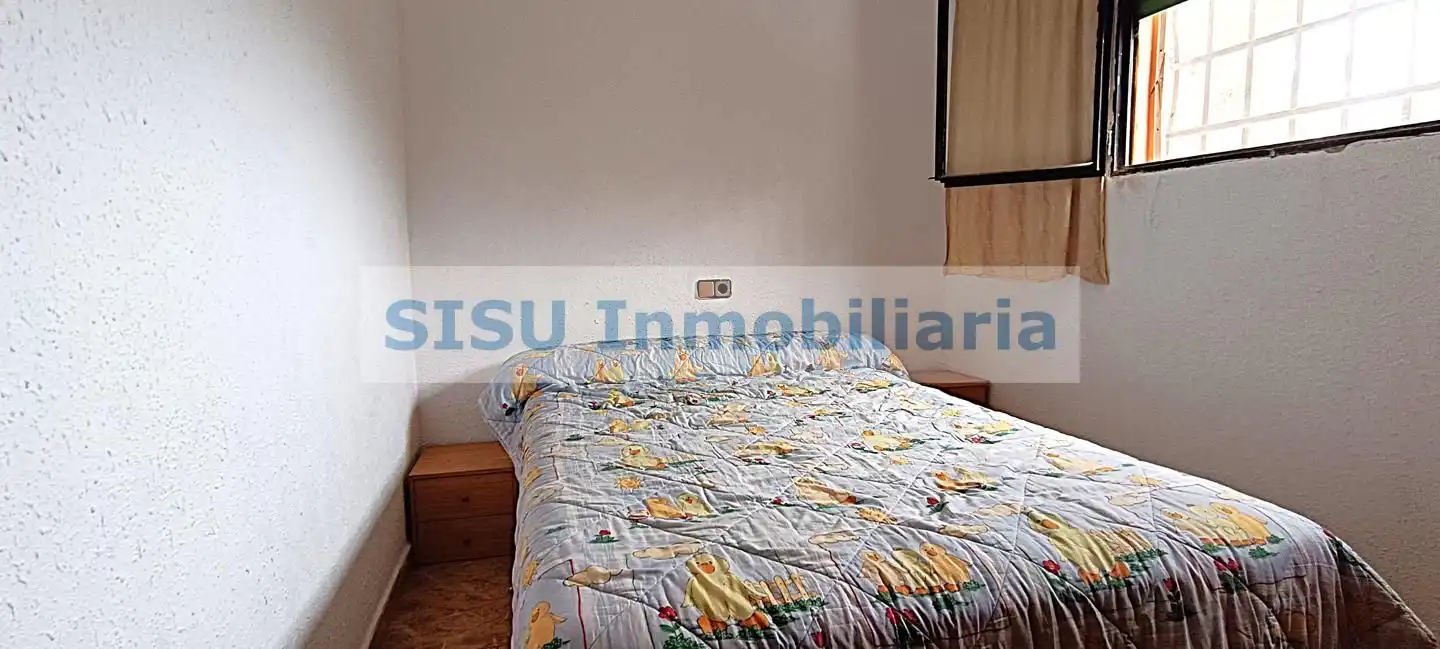Dormitori de Finca rústica en venda en Llíria amb Jardí privat, Terrassa i Piscina