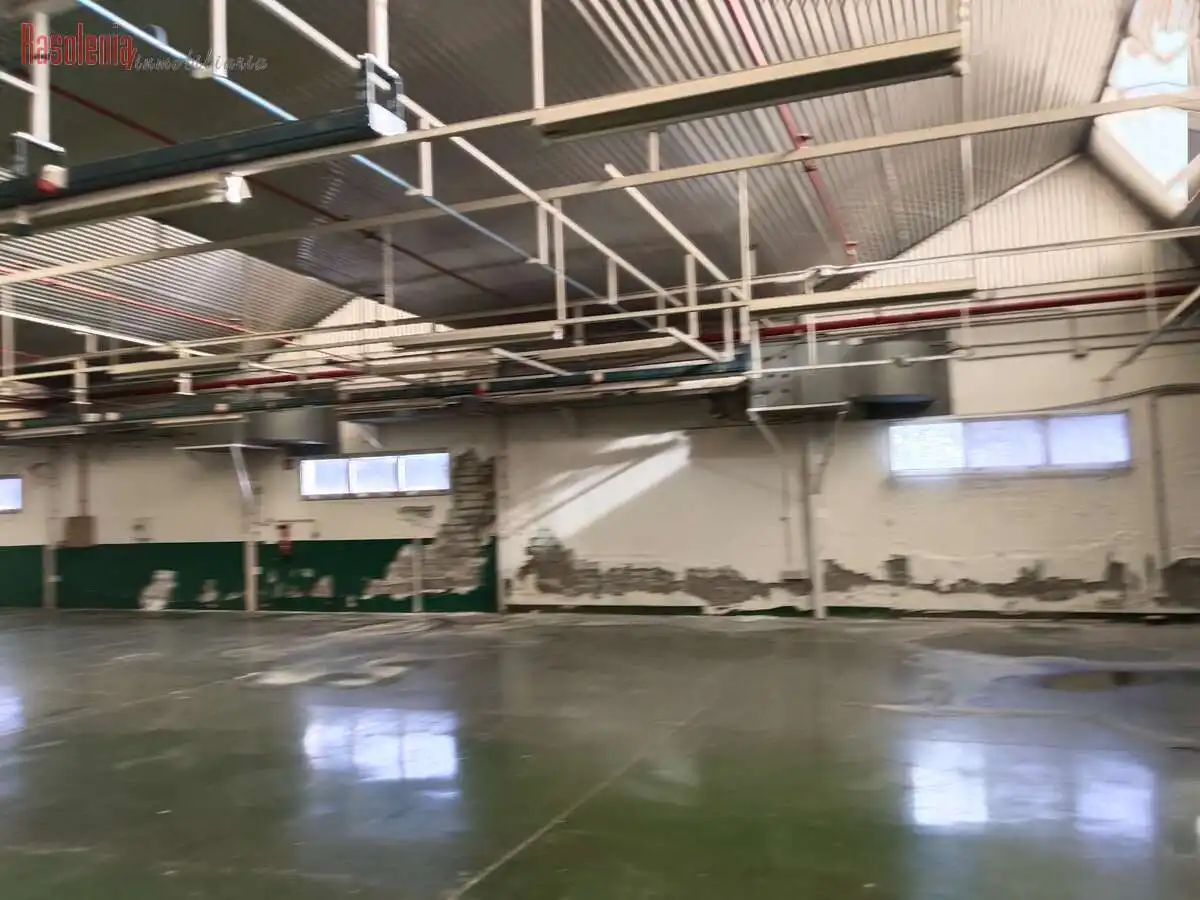 Fabrikhallen zum Verkauf in A pega, 1, A Malata - Catabois - Ciudad Jardín