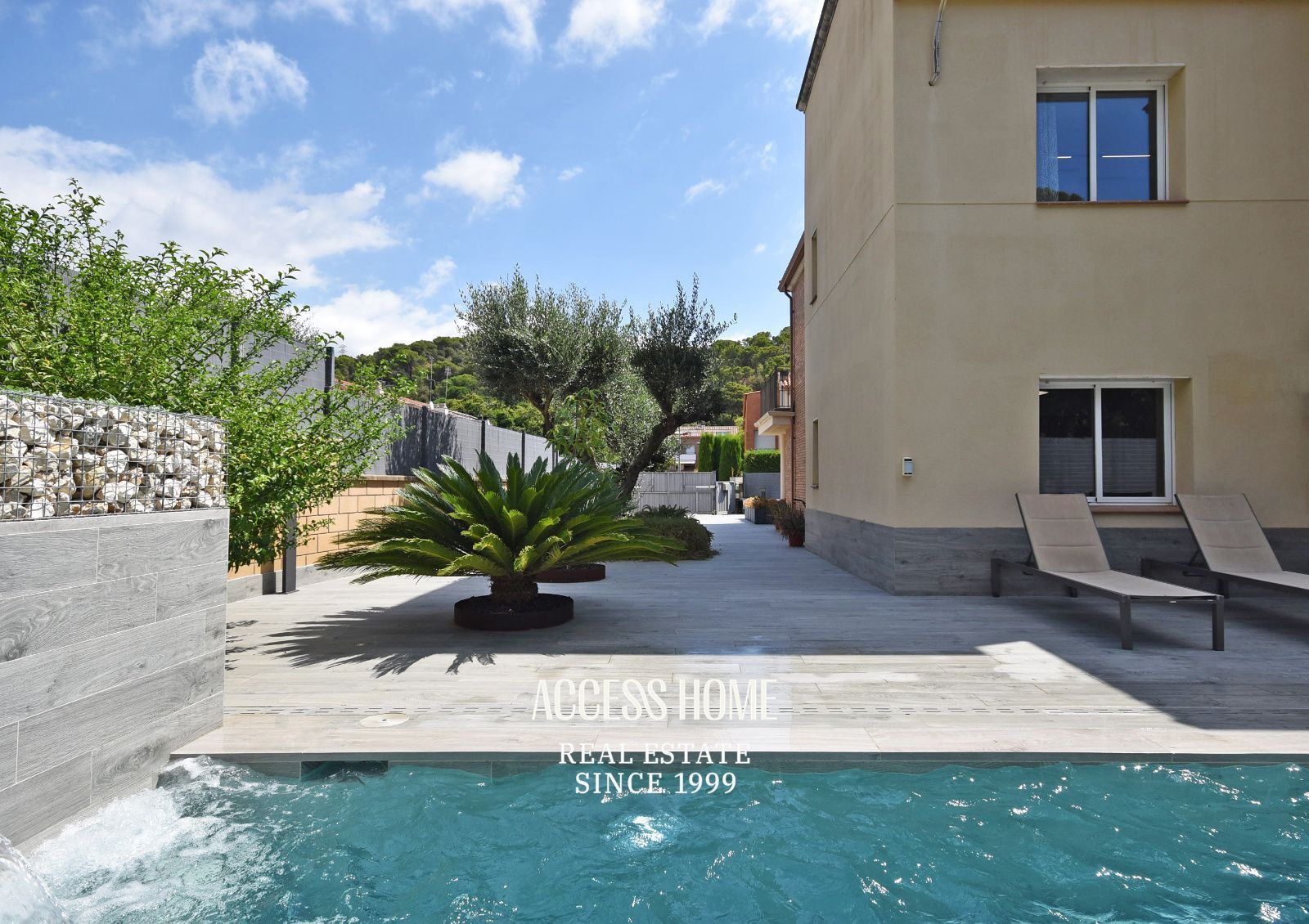 Exterior view of House or chalet for sale in Canet de Mar  with Air Conditioner, Heating and Terrace