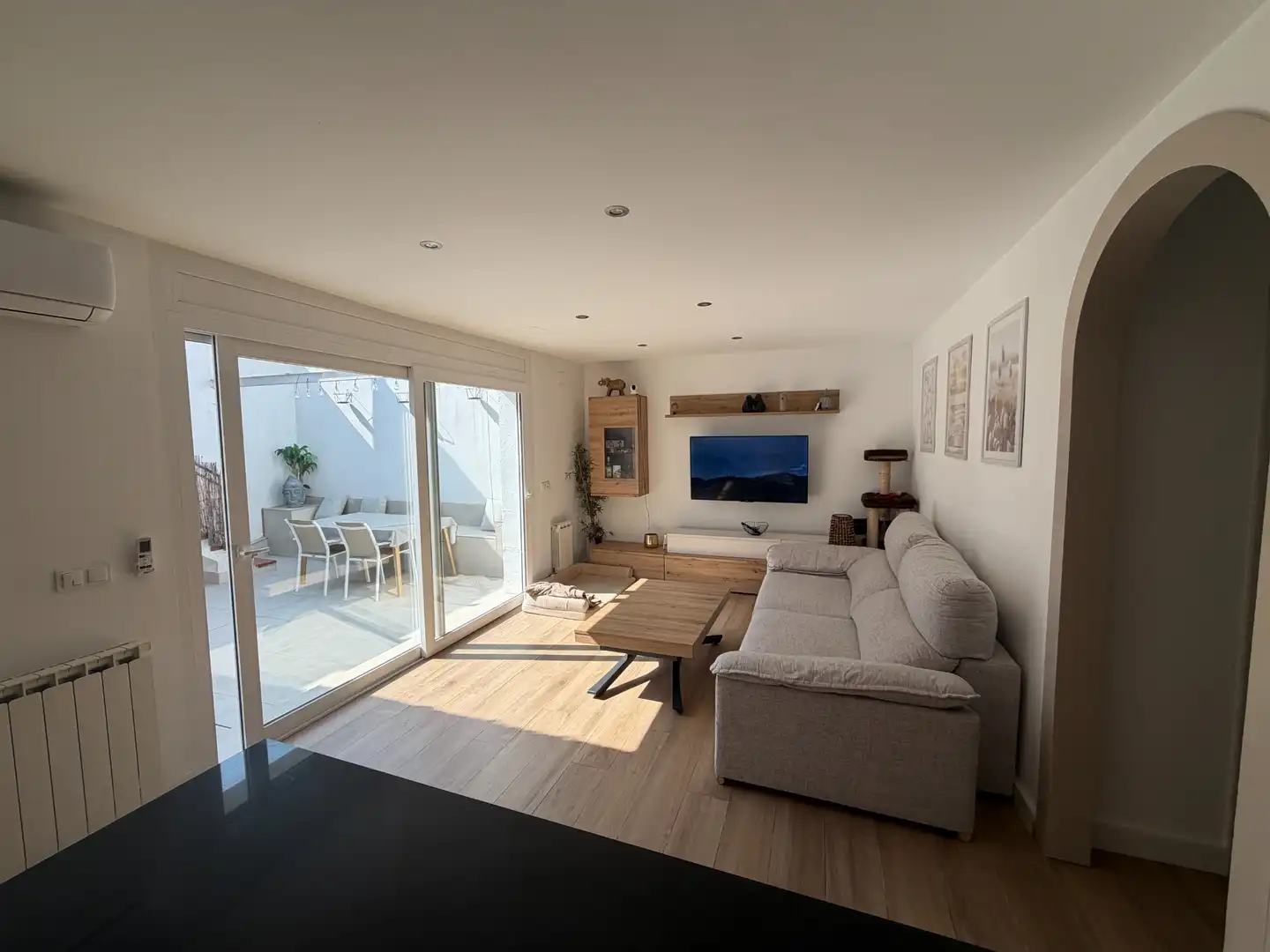 Sala d'estar de Casa o xalet en venda en Olot amb Aire condicionat, Calefacció i Terrassa