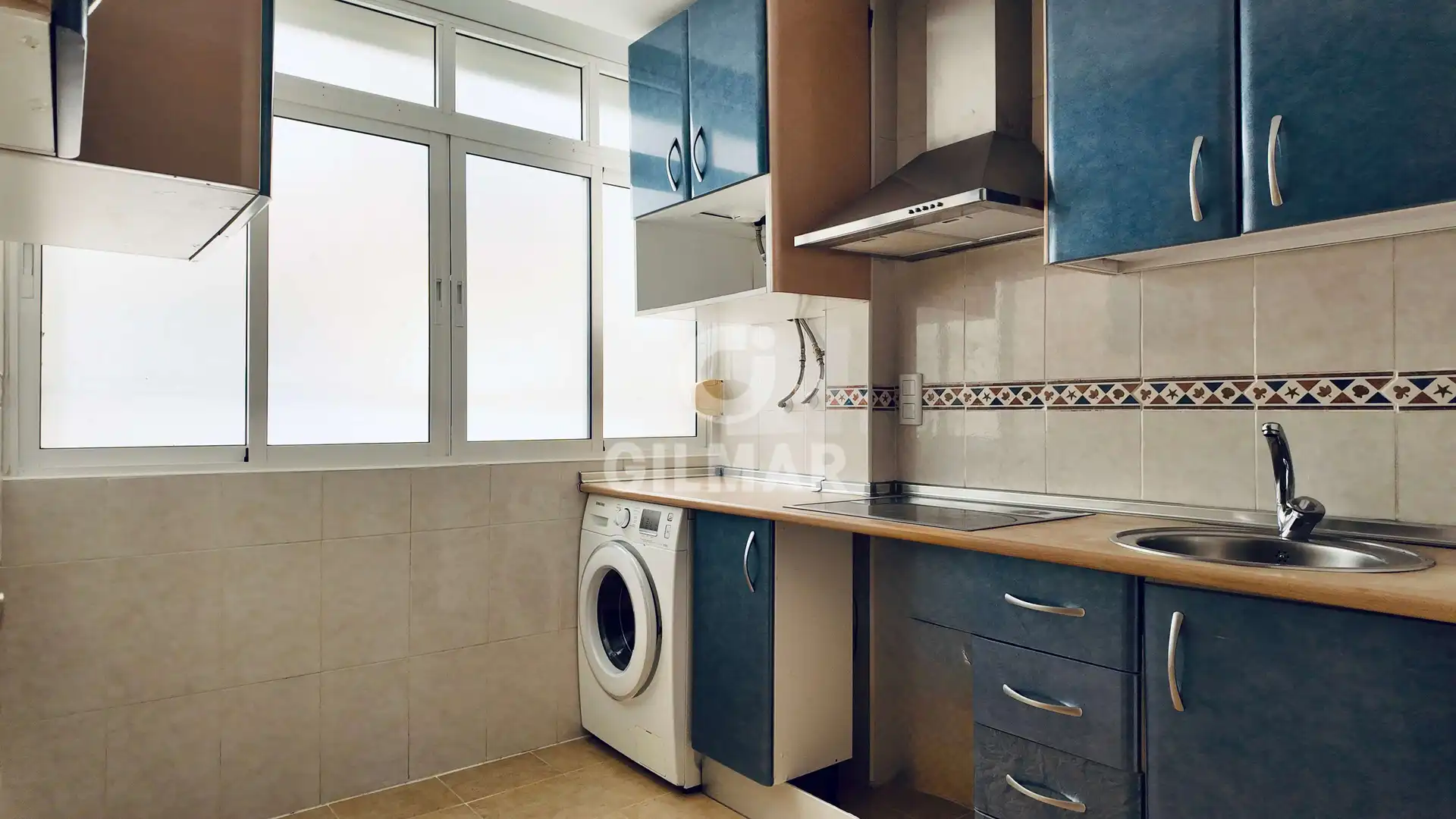 Cocina de Piso en venta en Fuengirola con Calefacción y Balcón
