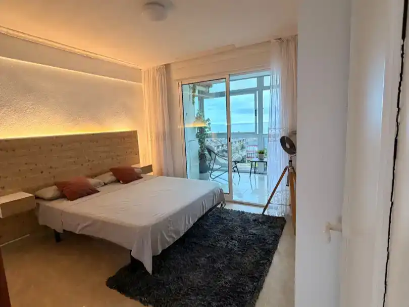 Schlafzimmer von Wohnung zur Miete in Laredo mit Privatgarten und Möbliert