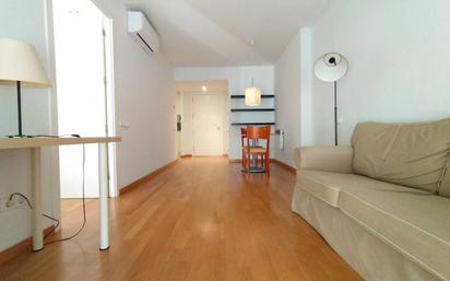 Living room of Flat for sale in Terrassa  with Air Conditioner, Heating and Private garden