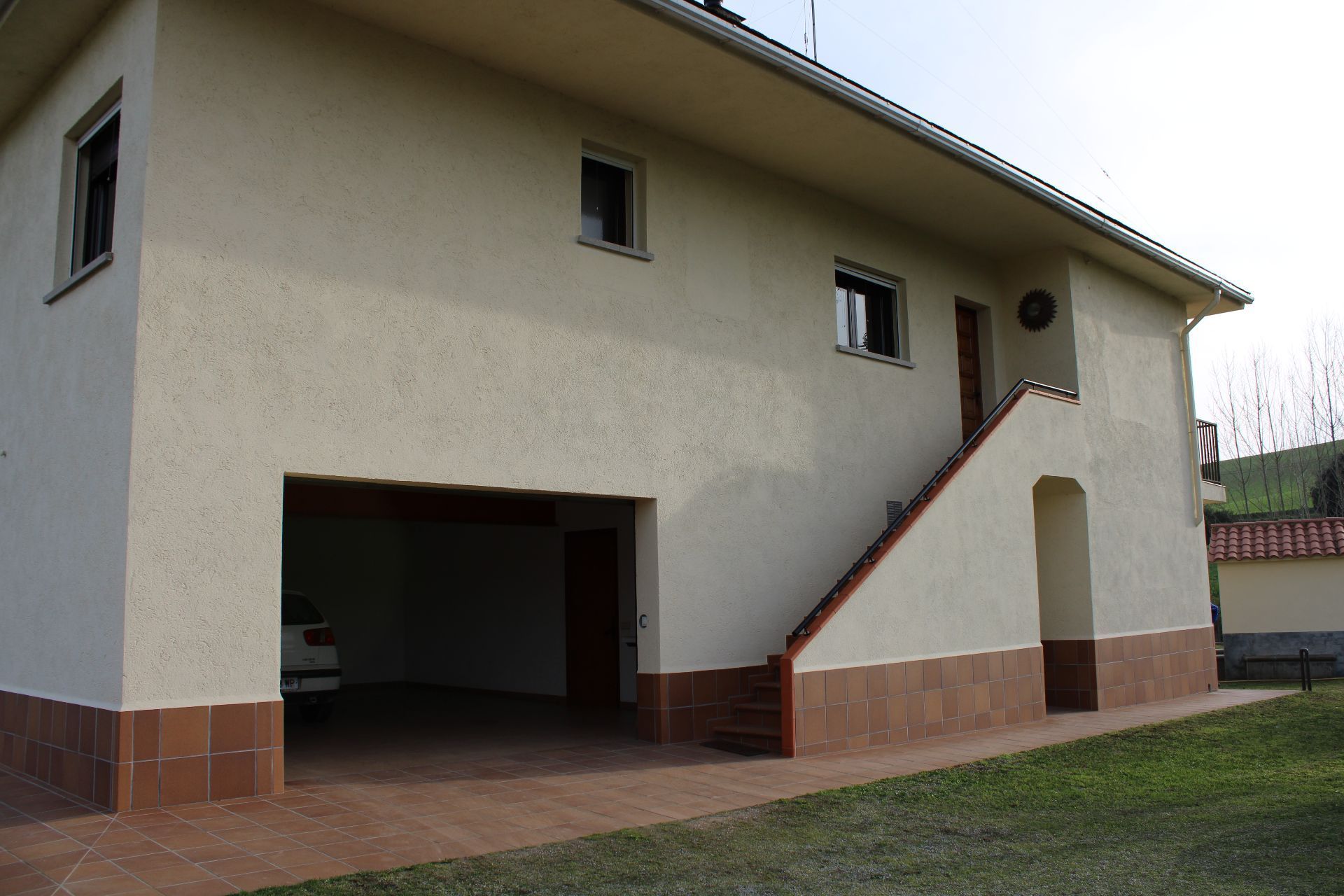 Vista exterior de Casa o xalet de lloguer en La Roca del Vallès amb Calefacció i Traster