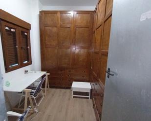 Box room to rent in  Valencia Capital