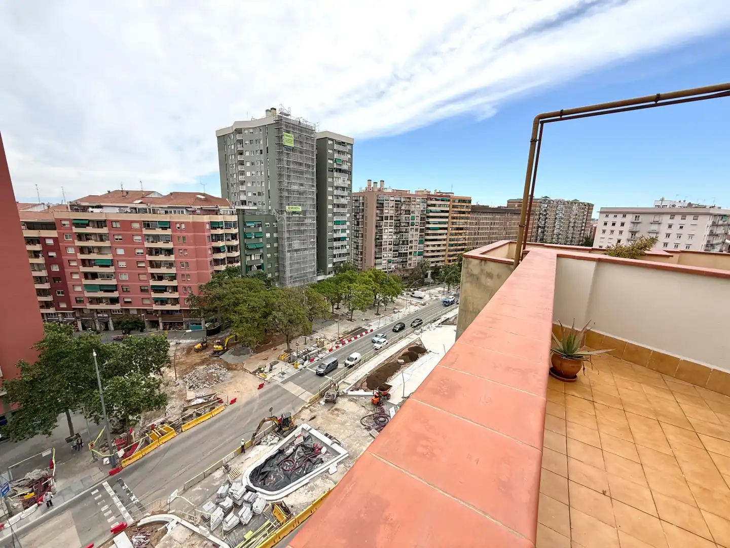 Vista exterior de Ático en venta en Barcelona con Terraza y Horno