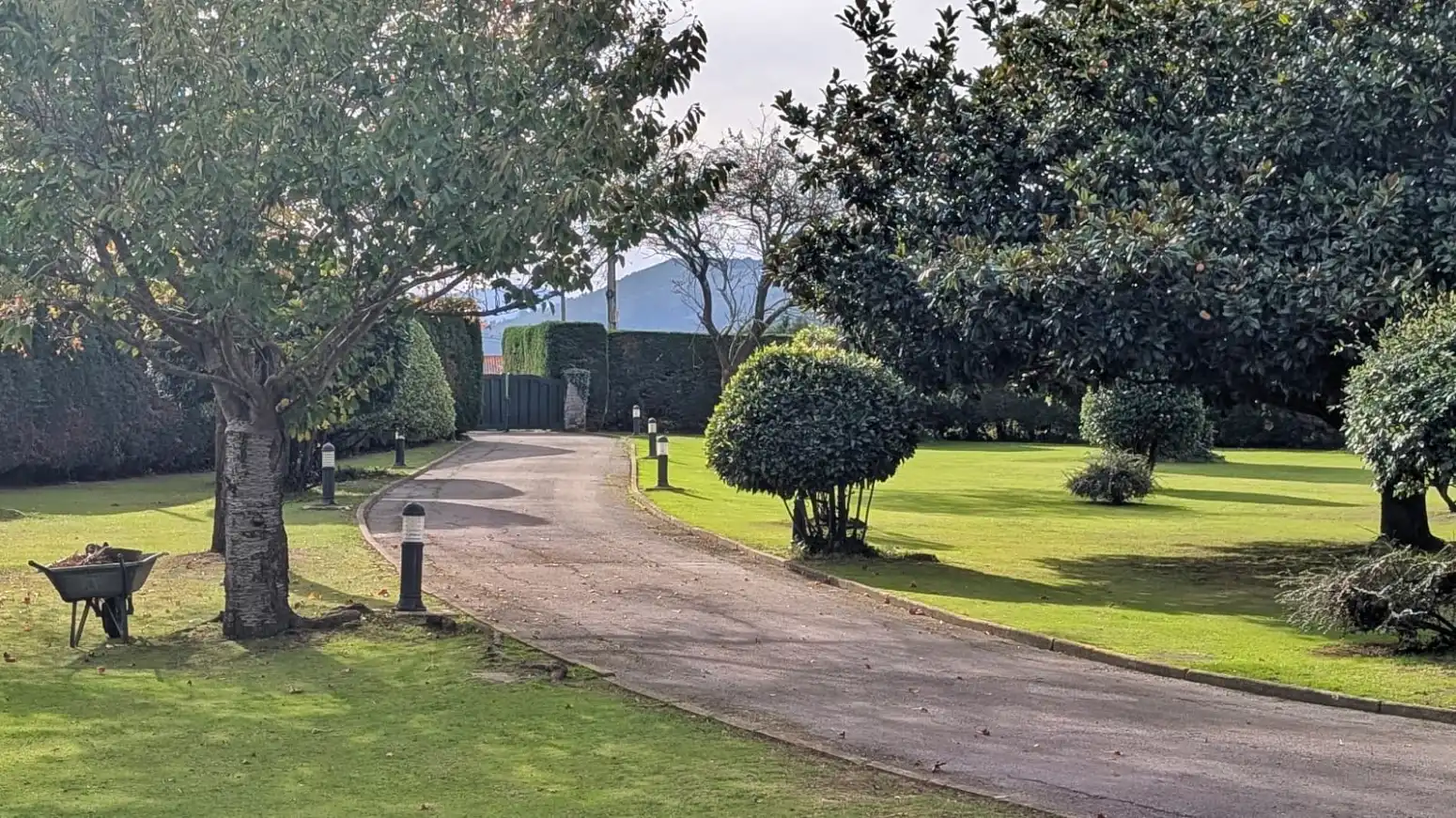Vista exterior de Casa o chalet en venta en Marina de Cudeyo con Calefacción, Jardín privado y Parquet