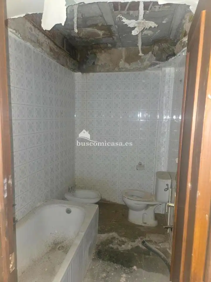 Baño de Piso en venta en Martos con Balcón