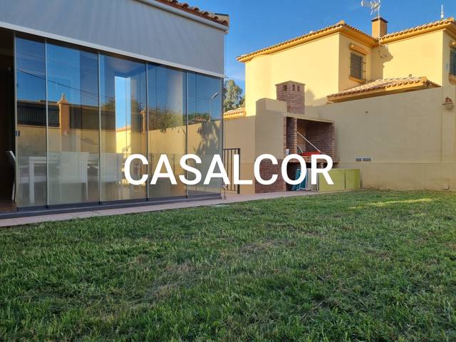 Casa-chalet en Alquiler en Mairena del Alcor