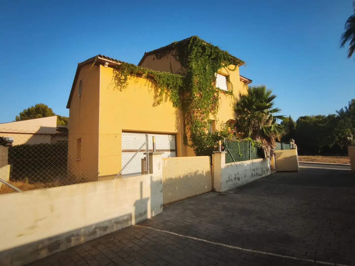 Chalet con terraza en venta en Creixell