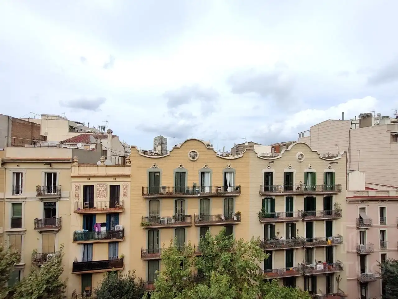 Piso con ascensor en venta en Carrer del Comte Borrell, imagen 4