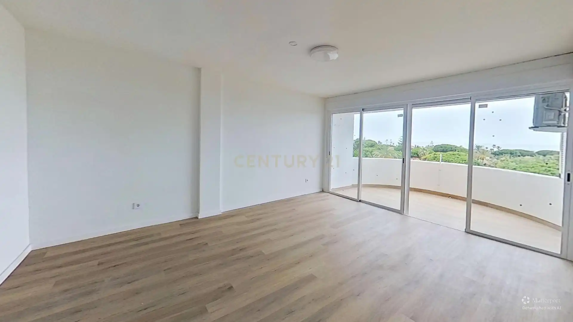 Study for sale in Marbesa