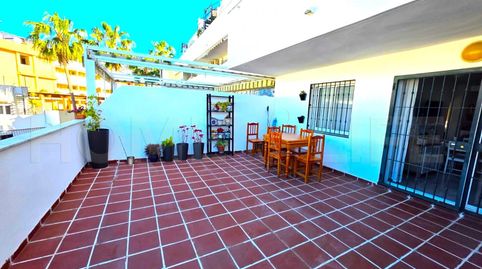 Foto 2 de Apartament en venda a Calle Poseidon, Nueva Torrequebrada, Benalmádena