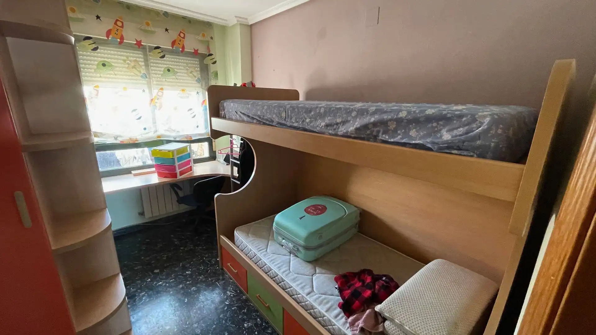 Habitación de Ático en venta en Albacete con Aire acondicionado, Terraza y Piscina