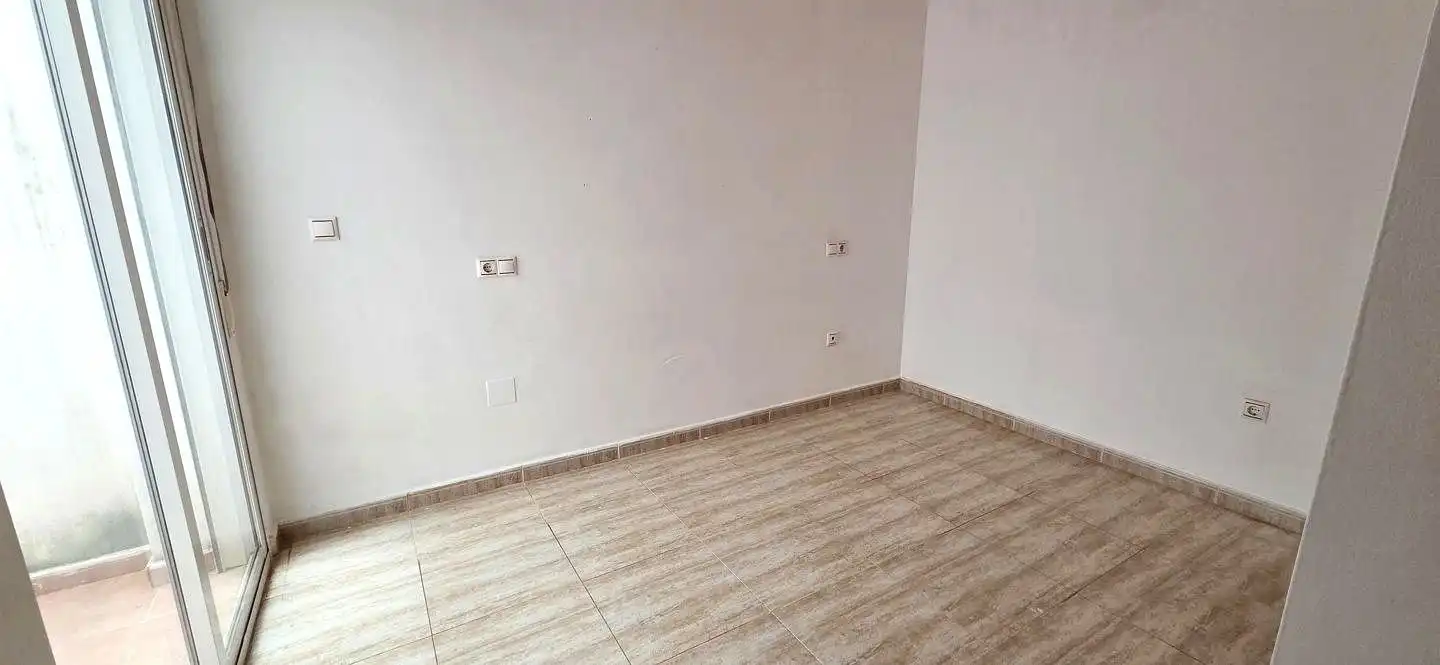 Piso en venta en Almoradí con Balcón y Piscina comunitaria