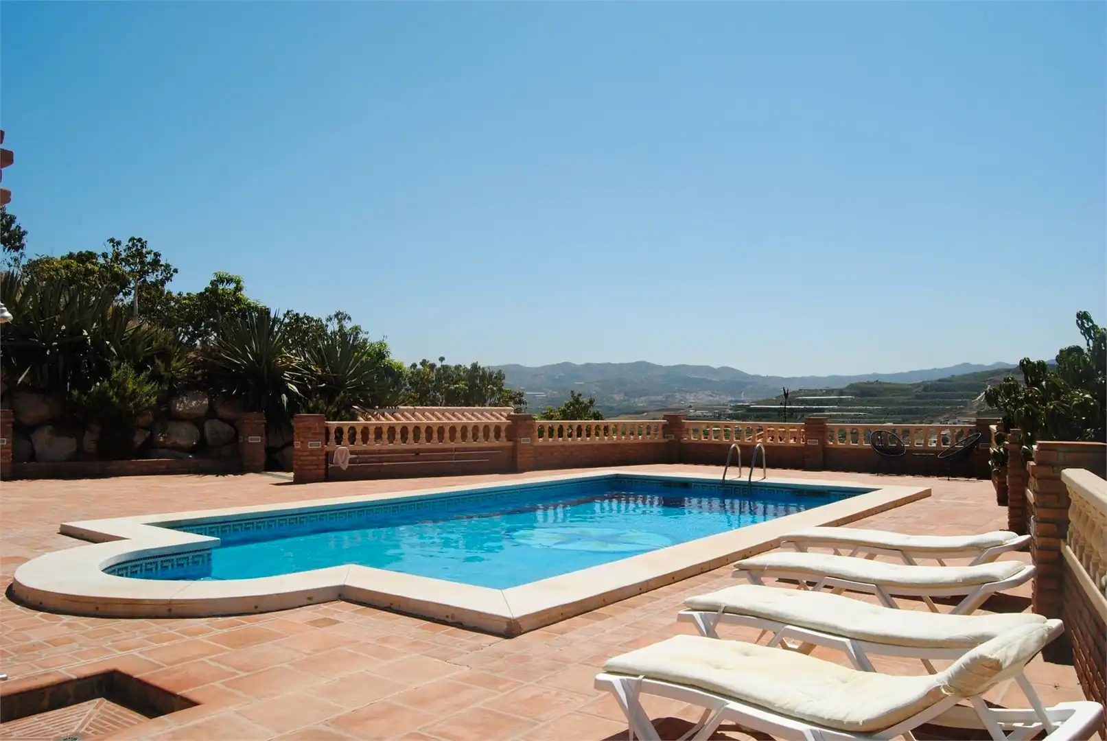 Piscina de Casa o chalet en venta en Vélez-Málaga con Aire acondicionado, Jardín privado y Terraza