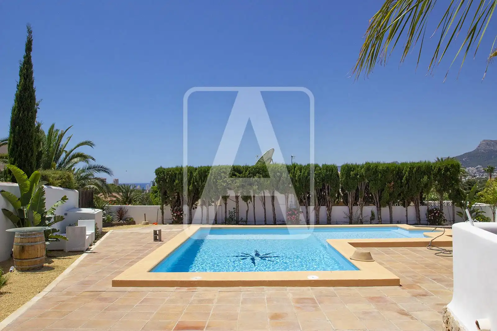 Villa con piscina in vendita a Carrió - La Merced - Los Pinos, imagen 4