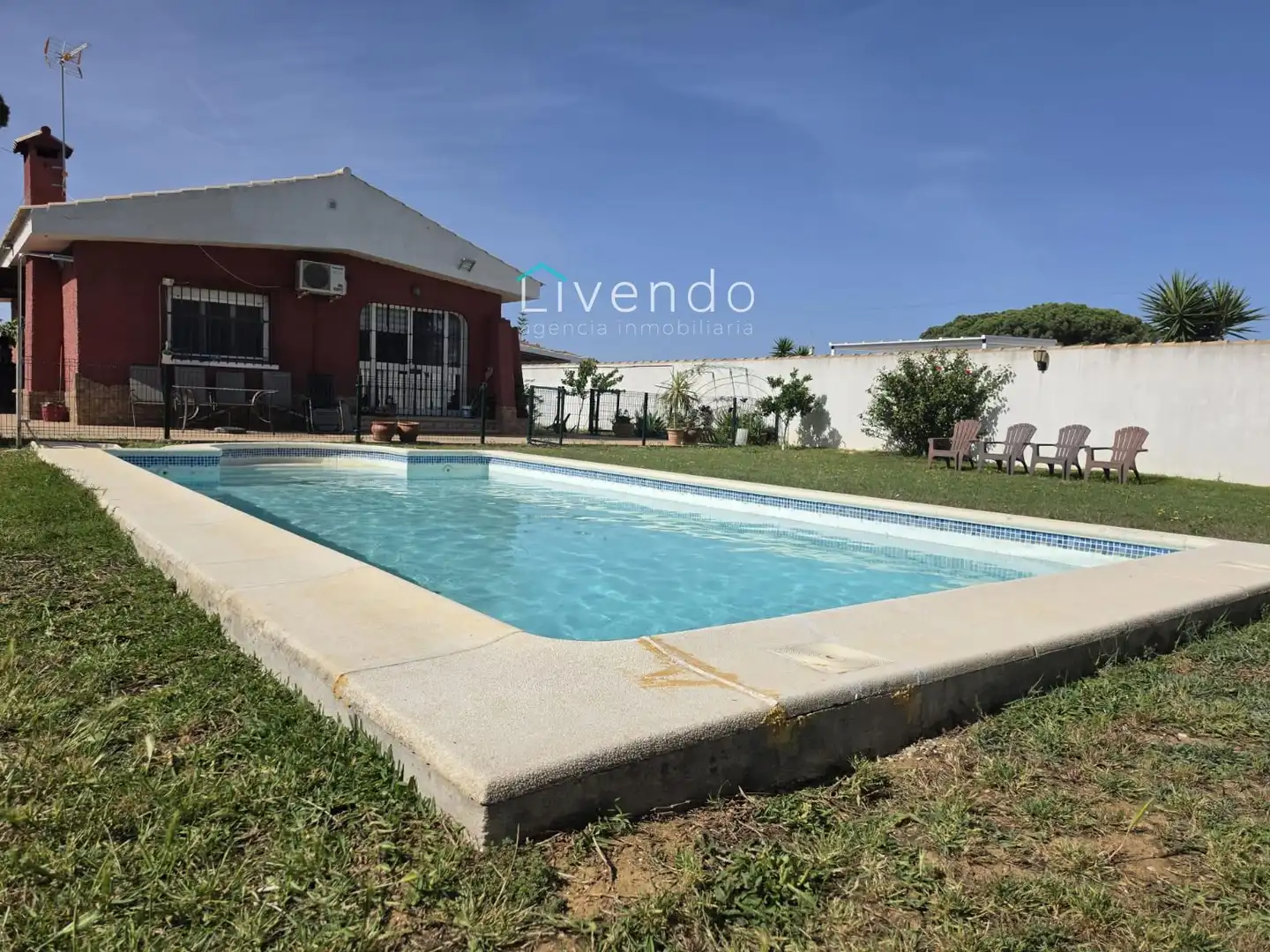 Piscina de Casa o xalet en venda en Chiclana de la Frontera amb Aire condicionat, Traster i Piscina