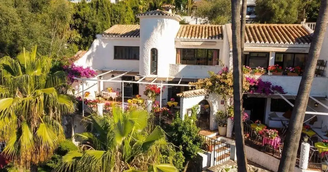 Vista exterior de Casa o xalet en venda en Mijas amb Calefacció, Terrassa i Traster