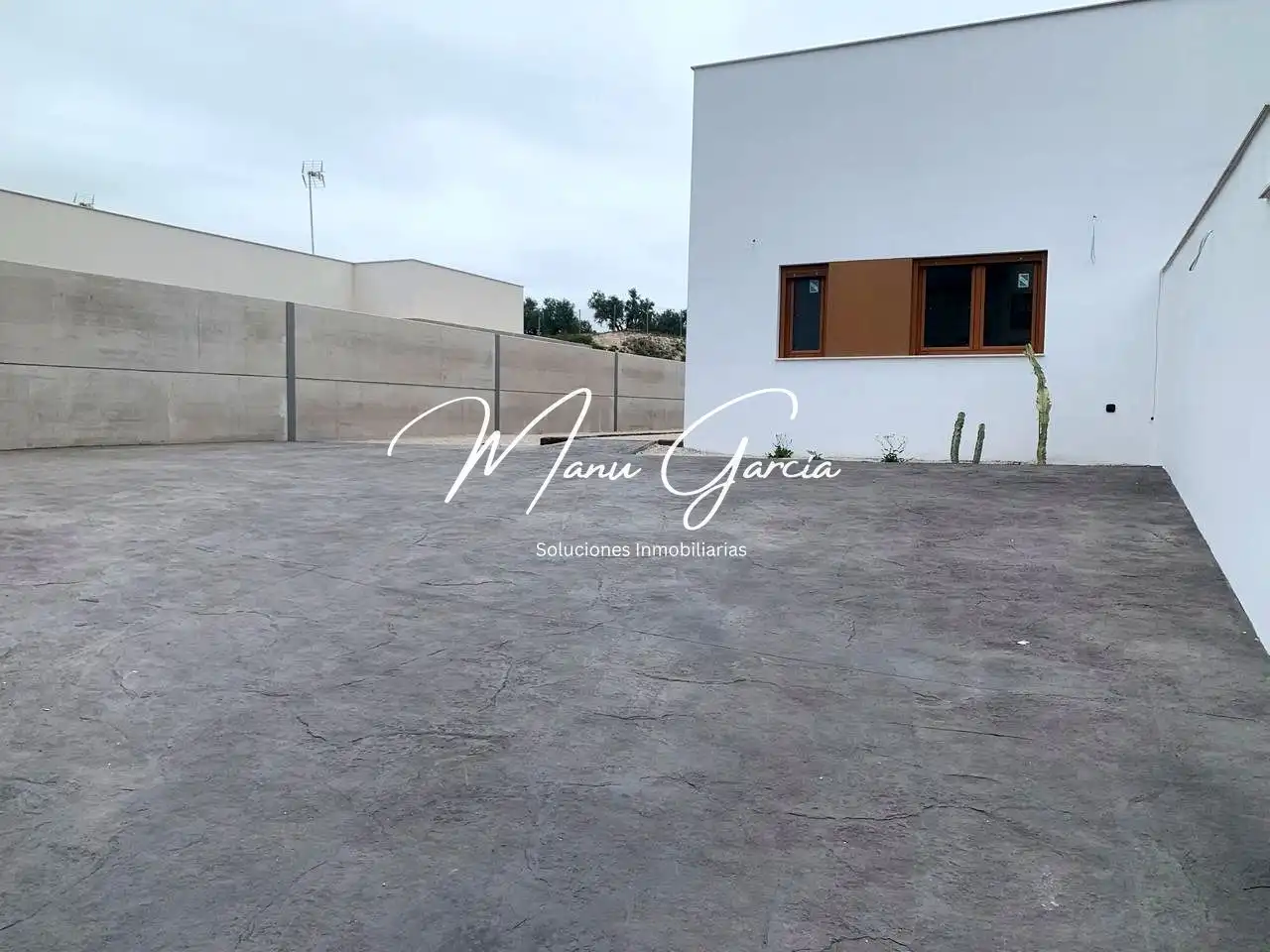 Terraza de Casa adosada en venta en Lucena con Aire acondicionado, Calefacción y Jardín privado