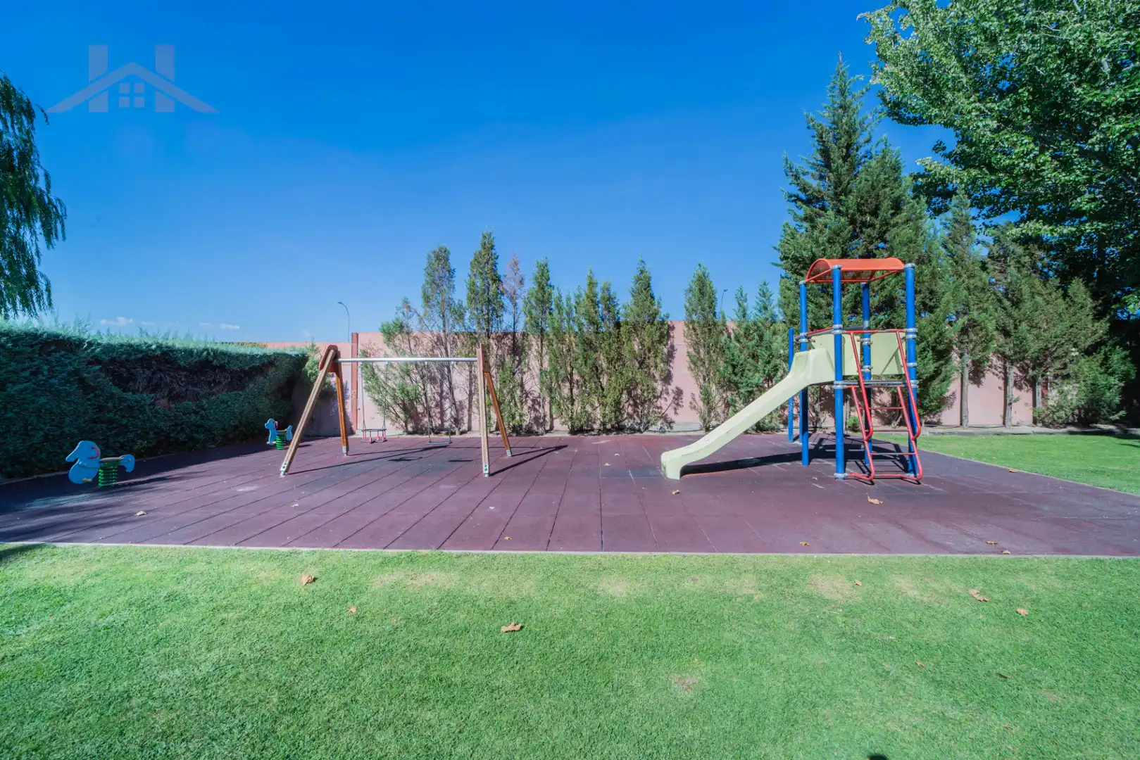 Jardí de Pis en venda en Majadahonda amb Aire condicionat, Calefacció i Terrassa