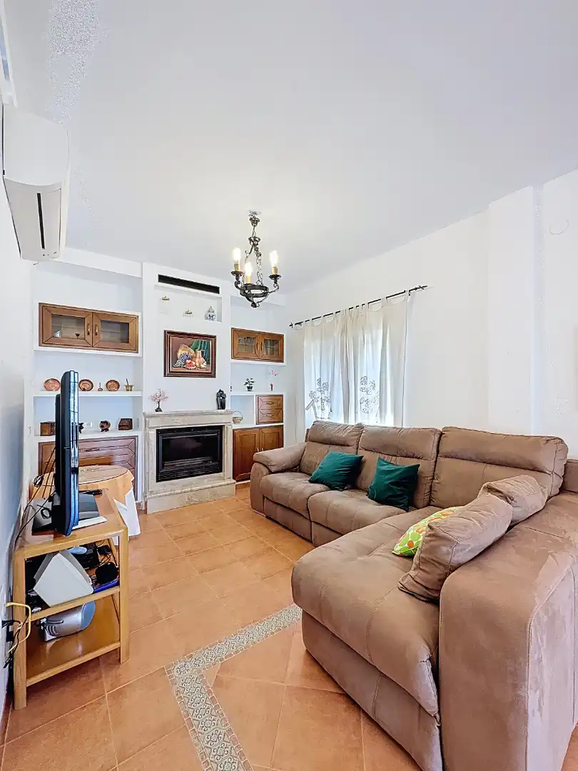 Sala de estar de Casa o chalet en venta en Casabermeja con Aire acondicionado, Terraza y Piscina